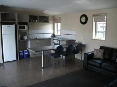 Scenicland Motels - 116
