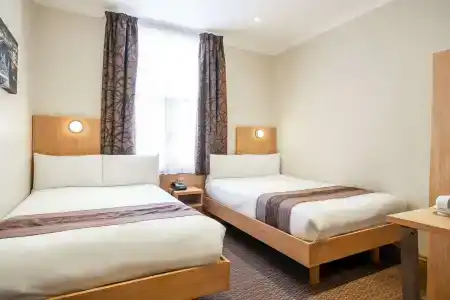 Comfort Inn Hyde Park - 1