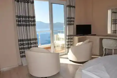 Coral & Resort - 34
