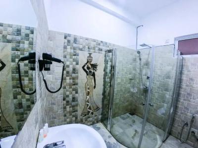 Romance Hills - 149