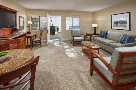 Glorietta Bay Inn - 47