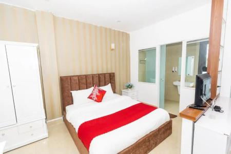 Ngan Pho Studio & - 120