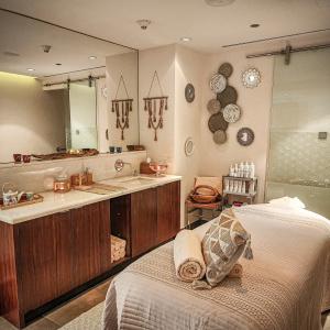 City Centre Rotana - 37