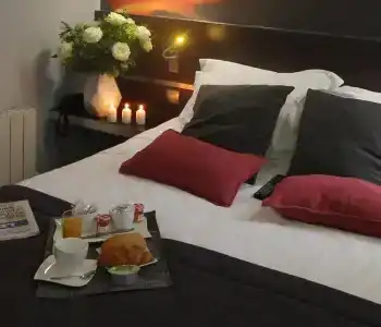 Hôtel Lumières Montmartre Paris - 28