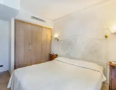 Petra Bianca - 3