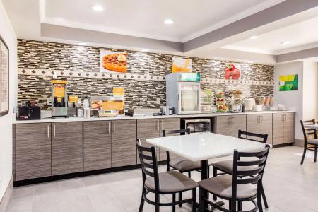 Quality Inn & Suites - - 20