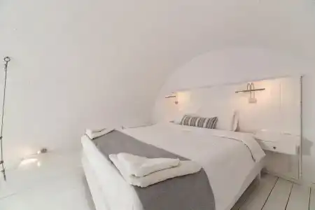 Artemis Suites - 161