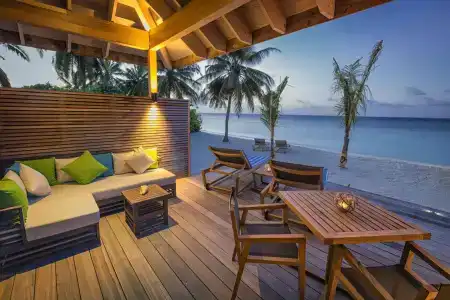 Hurawalhi Island Resort - 16