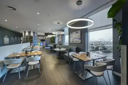 Premier Inn Dubai Ibn Battuta Mall - 20
