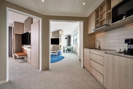 Courtyard by Marriott Berlin City Center - 22
