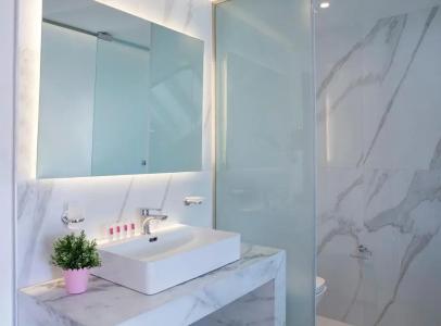 Alley Boutique and Spa - 101