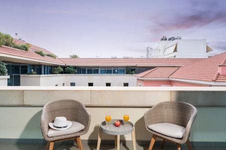 Trianon Luxury  & Suites - 295