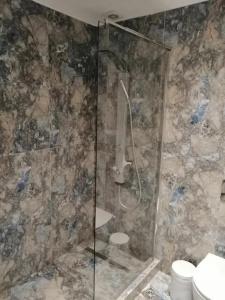 24K Athena Suites - 41