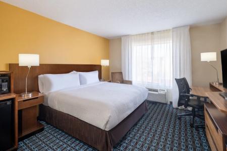 Fairfield Inn West - 51