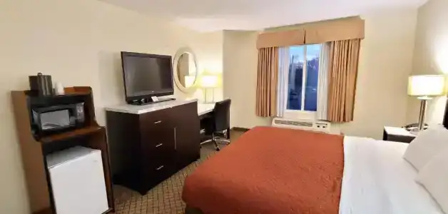 Home Inn & Suites - 26