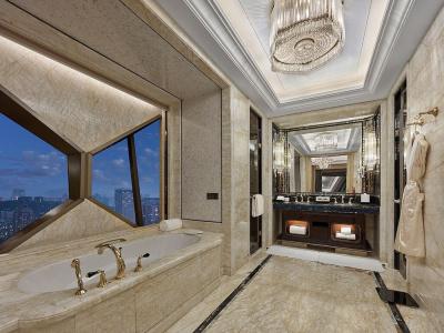 Wanda Reign Wuhan - 123