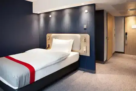 Holiday Inn Express Munich - Olympiapark, An Ihg - 0