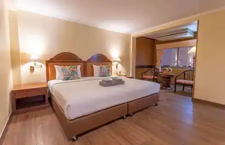Sabai Inn - 72