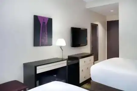 Best Western Premier Herald Square - 42