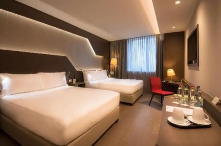 DoubleTree by Hilton Yerevan City Centre - 42