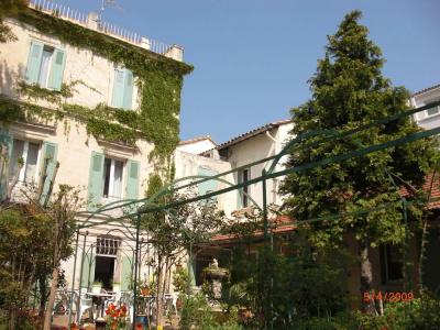 Au Saint Roch - Hôtel et Jardin - 0