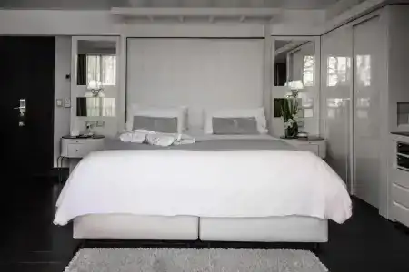 1828 Smart Boutique - 105
