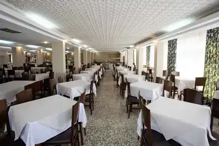 Playamar & Apartamentos - 18