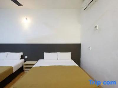 Hôtel Kyriad La Rochelle Centre Ville - 78
