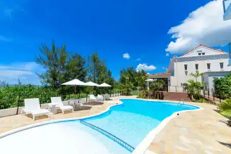 Best Western Okinawa Onna Beach - 21