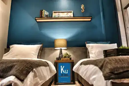 Ku at sea - 1
