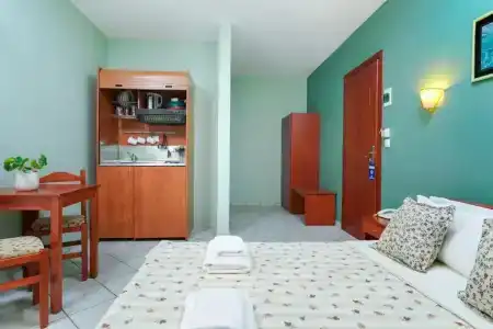 Makrina - 39