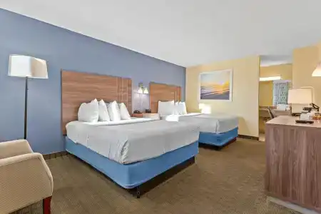 Days Inn by Wyndham Orlando Near Millenia Mall - 41