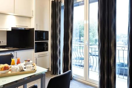 Best Western Le Cheval Blanc -Centre- Vieux Port - 234