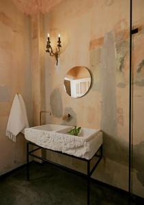 Shila Athens - 6