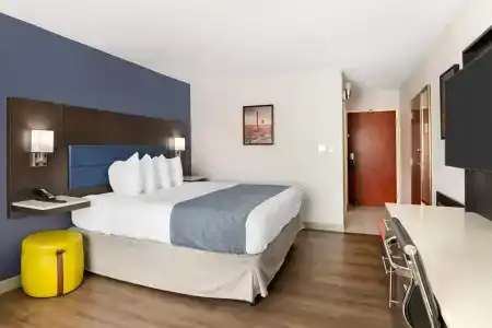 Best Western Premier City Gateway - 42
