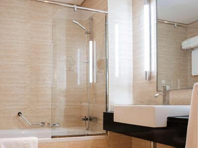 Pullman Dubai Jumeirah Lakes Towers - 41