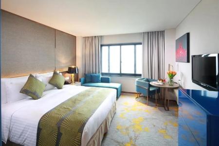 Golden Tulip Shanghai Rainbow - 51