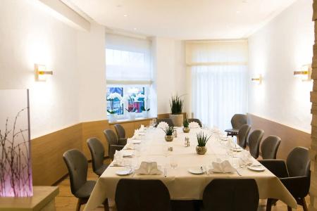 & Restaurant Goldener Pflug - 29