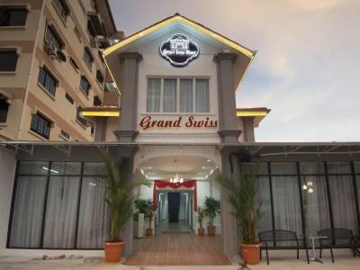 Grand Swiss - 28