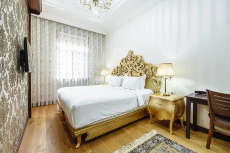 Royal Residence - 292
