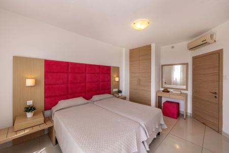 Papantonia Apts - 2