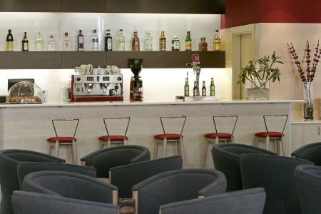 Crowne Plaza Madrid Airport - 10