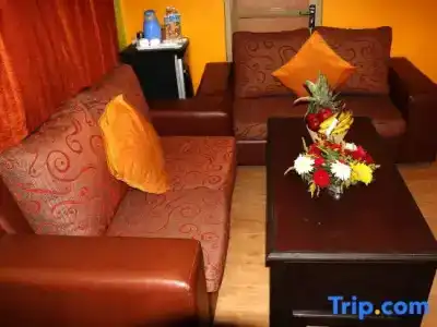 Nepalaya - 100