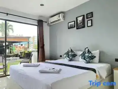 Nr Nanai Patong - 30