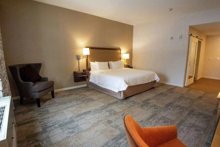Hampton Inn & Suites, Vt - 30