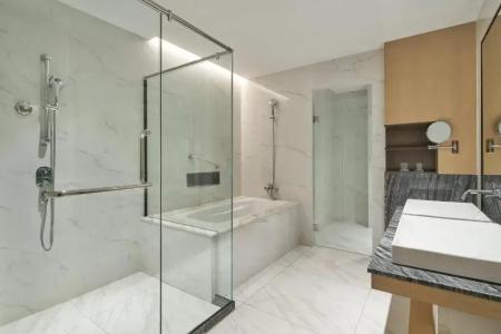 Le Meridien - 157