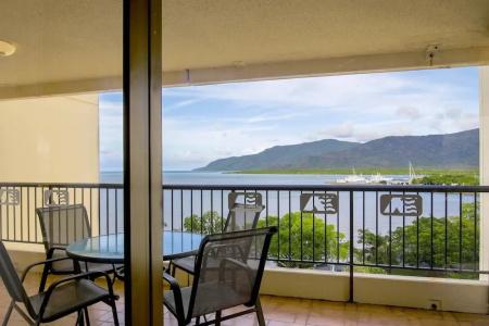 Cairns Aquarius - 54
