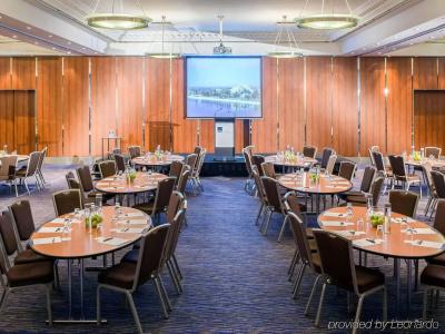 Novotel Brighton Beach - 17
