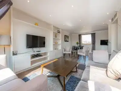 Manson Place - 281