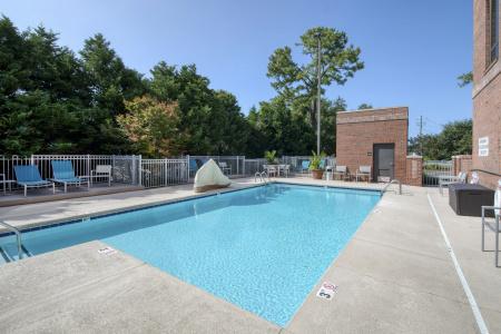 Hampton Inn University Area - 16